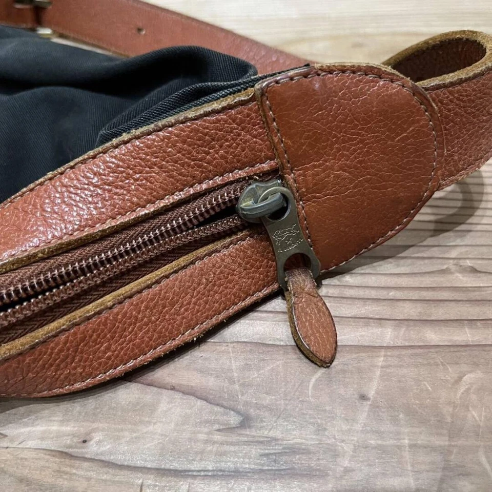 Bolso Bandolera IL BISONTE Media Luna Cuero Lona Color Marrón USADO Foto 4 de 4