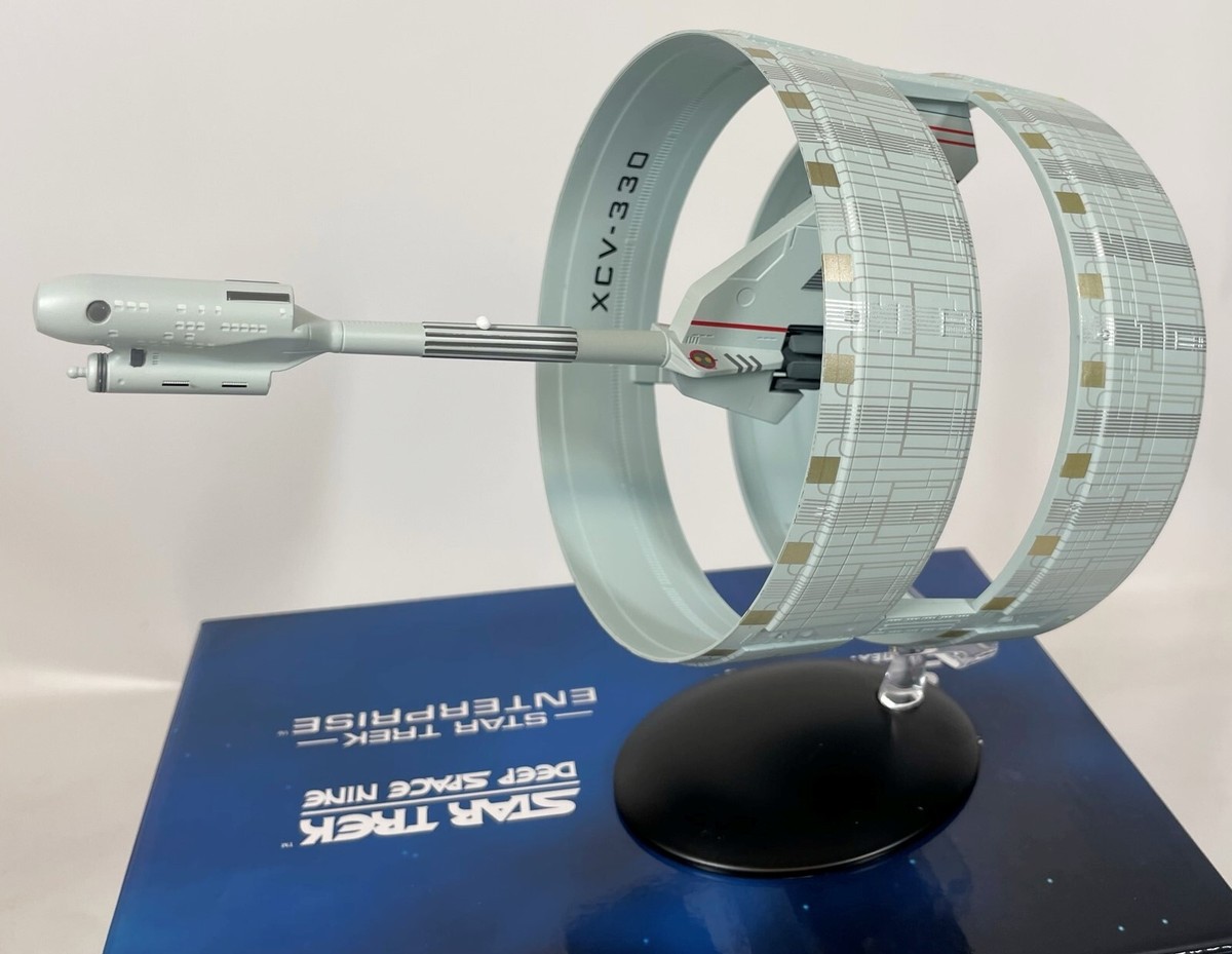 イーグルモス スタートレック U.S.S. エンタープライズ XCV-330 2017 Star Trek Official Paramount USS ENTERPRISE XCV-330