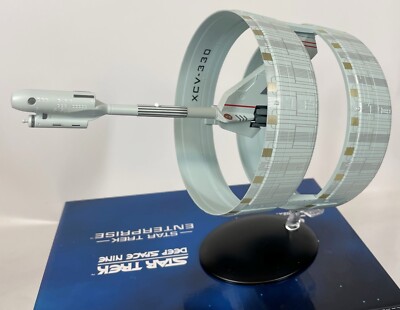 2017 Star Trek Official Paramount USS ENTERPRISE XCV-330