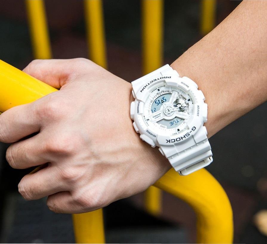 Casio G-Shock GA-110MW-7A Marine White Resin Analog Digital Casio G-Shock GA-110MW-7A Marine White Resin Analog Digital