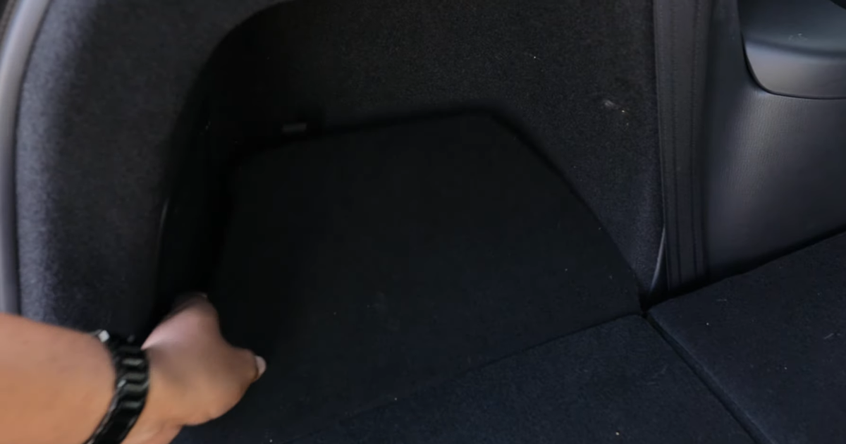 2016-2024 Mazda CX-9 Genuine OEM trunk/Cargo Cover Lid - Driver