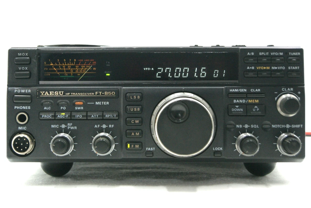 YAESU FT-100DM HF/VHF/UHFトランシーバー 超コンパクト YAESU FT-100DM HF/VHF/UHFトランシーバー 超コンパクト