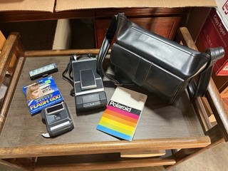 Polaroid SX 70 Sonar OneStep Land Camera Instant Camera Black