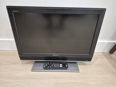 Sony Bravia KDL-26M3000 26  LCD Digital Gaming TV PC Input W/ Remote Clean