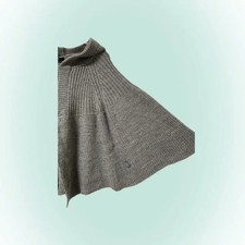Morii Knit Hood Cape Used Vintage Condition