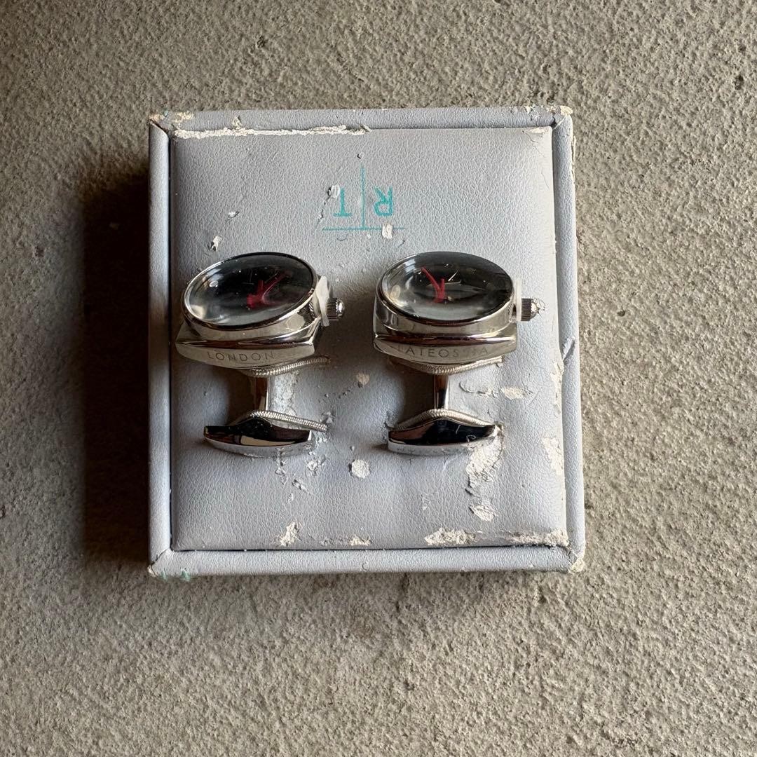 Lateossian Clock-Shaped Cufflinks Button With Box… - image 6