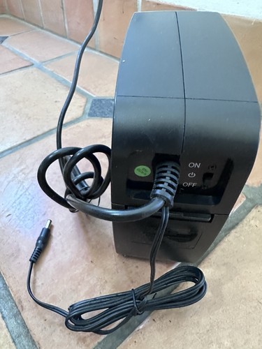 Belkin 12V DC UPS BU3D0000 batteria scarica necessita nuova una nera da CA - Foto 8 di 12