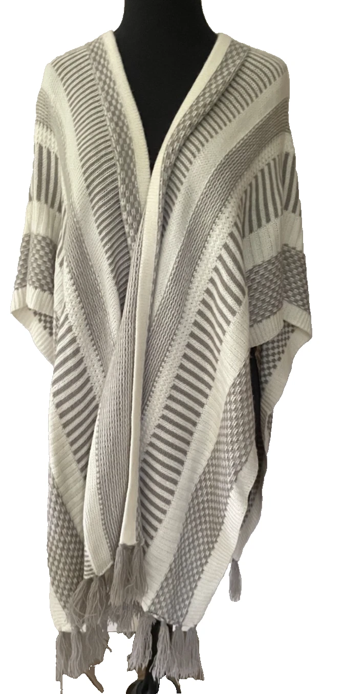 Chico's Poncho Sweater Wrap One Size Fringe White Gray S M L XL soft cozy