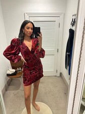 NWT Farm Rio Velvet Shiny Flowers Sleeve Minidress. XS. Seen on Selena Gomez