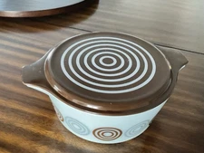 Salton Pyrex Promotional Cosmopolitan Bullseye Casserole Lid #475- 2.5 qt. MCM