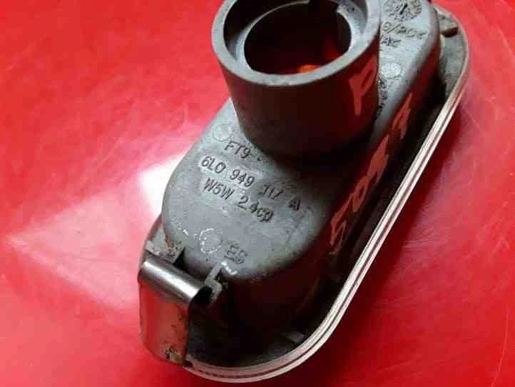 SEAT EXEO ST 3R5 Parafango anteriore sinistro segnale di svolta 6L0949117A 1.80 Benzina 25546535 - Immagine 3 di 3