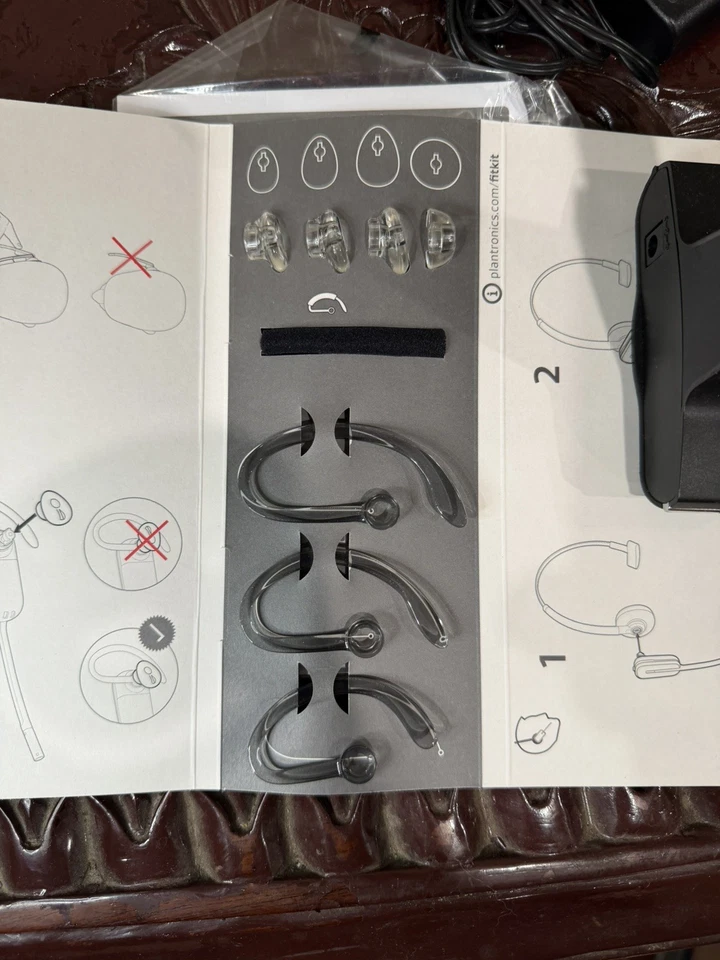 Auriculares inalámbricos Plantronics 203946-01 Savi W440 DECT 6.0 Foto 4 de 4