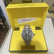 Invicta Pro Diver Quartz Date Black Dial Blac...