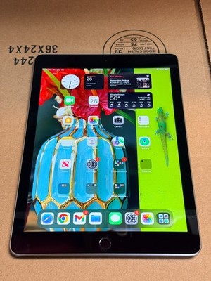 APPLE IPAD 5TH GEN MP2F2LL/A | 9.7'' | 32GB | WI-FI ONLY | SPACE GRAY