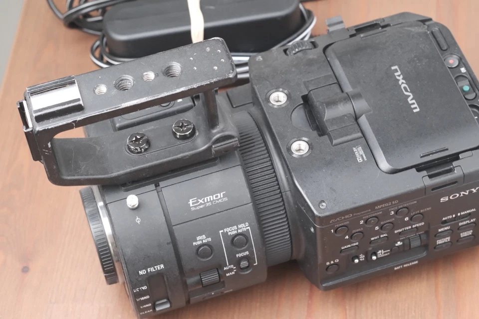 Sony NEX-FS700R 4K Camcorder Video Camera w/Battery & AC Power Adapter - Image 2 of 4