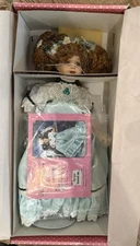 Shannon's Blarney Stone Paradise Galleries Treasury Collection Doll - A0184