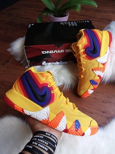 youth kyrie 4
