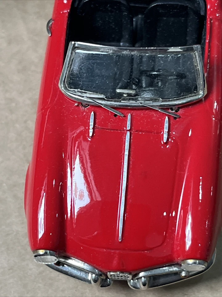 ALFA ROMEO GIULETTA SPIDER 1/43 MODELO DE COCHE METAL BLANCO POR SMTS Foto 3 de 4