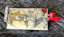 Vibroplex Telegraph Key Bug in Chrome s/Red knobs