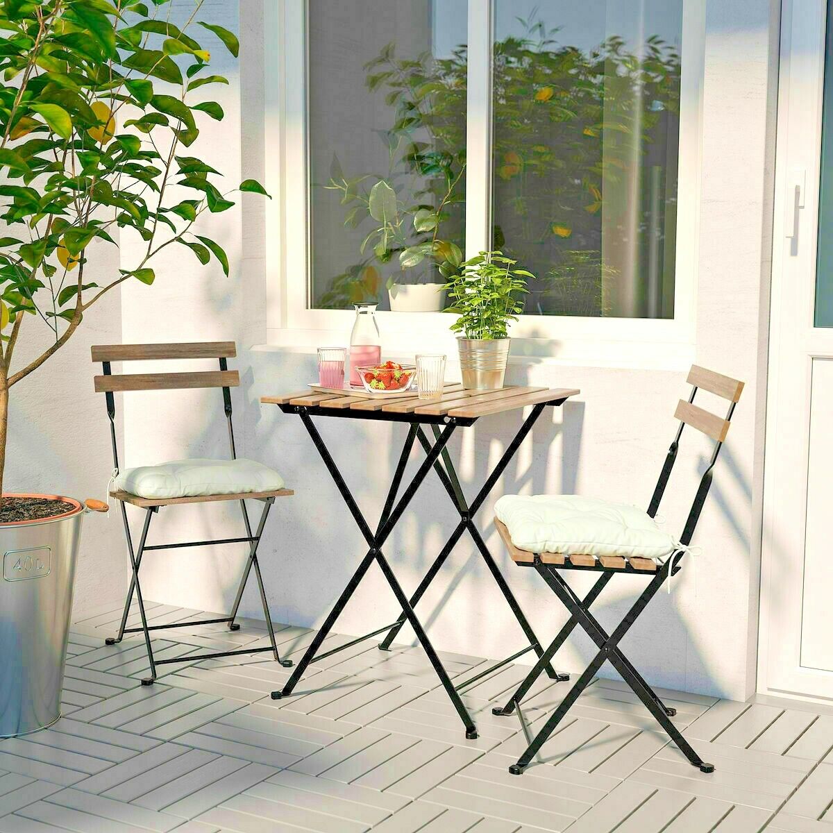 Featured image of post Fold Up Chair Ikea : Comes in black or white.