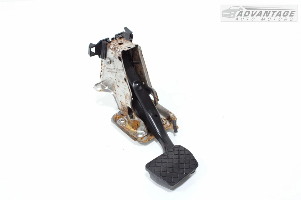 AUDI Q3 QUATTRO 2015-2018 ASISTENCIA DE ESTACIONAMIENTO PARADA FRENO PEDAL CON SOPORTE OEM Foto 2 de 4