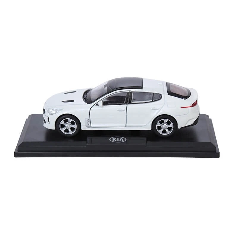 KIA Stinger Modellauto Sammlermodell 1:38 Weiß Snow White Pearl