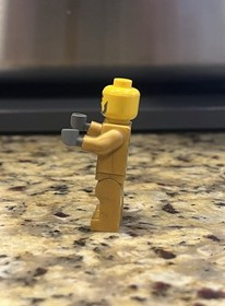 LEGO Castle Gold Knight cas415 Fantasy Era 7079 Minifigure Incomplete