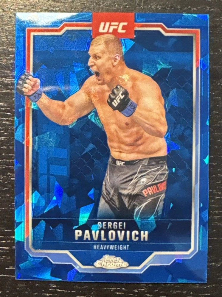 2025 Topps Chrome Sapphire UFC Sergei Pavlovich Heavyweight Refractor 💎💎💎
