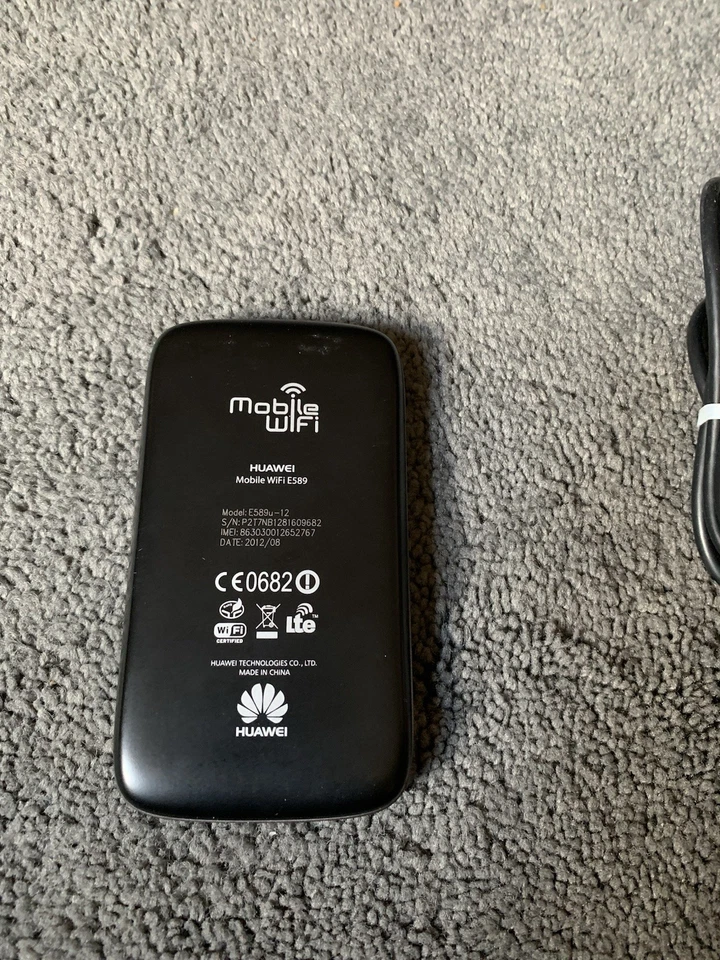 HUAWEI E589 4G Mobile Wi-Fi Router FDD Wireless Modem Broadband Unlocked - Image 3 of 4