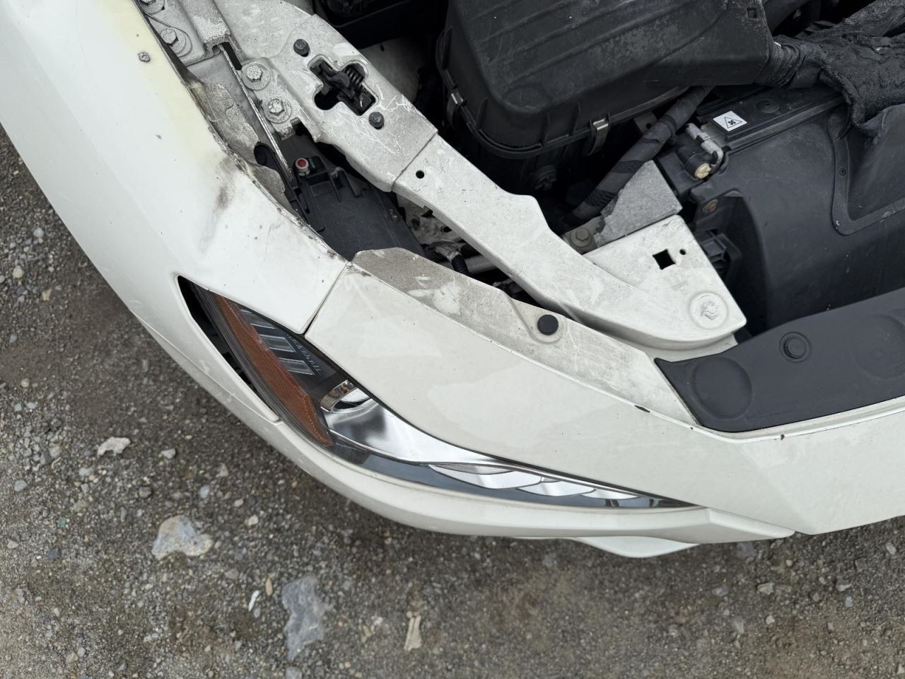 Maserati Ghibli 2014-2017 Right Headlight