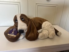 Hush Puppies Basset Hound 12  Plush Dog Stuffed Animal Laying by Applause VTG