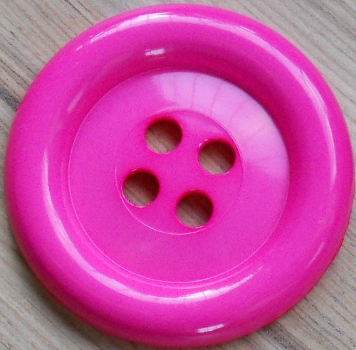 BUTTONS BIG CLOWN BUTTON X 1 38mm to 65mm White, Navy, Red, Yellow, Pink.... - Picture 6 of 11