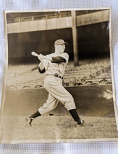 Original Press Photo  Tommy Henrich NY Yankees  ( The Clutch)