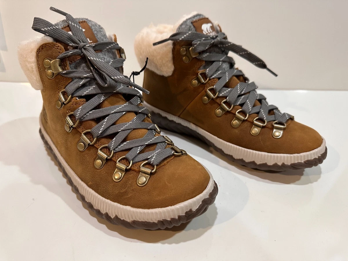 Sorel out store about plus