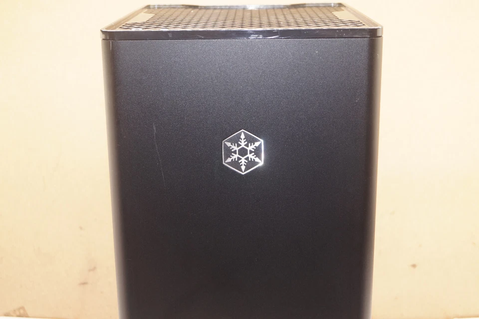SilverStone Fortress Series FT03B Black Aluminum Micro ATX Computer Case W/ Fan - Image 2 of 4