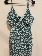 PrettyLittleThing Leopard print Teal flowy dress SZ 6, new with tags