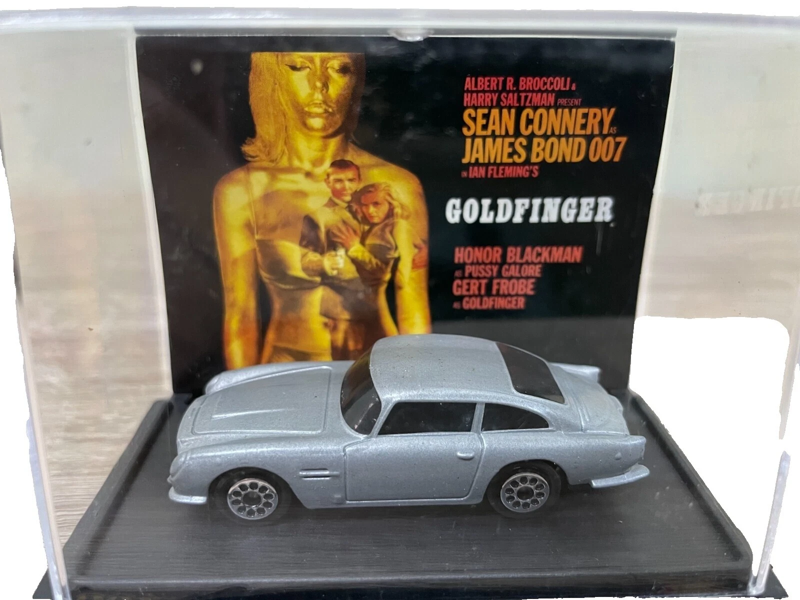 Hot Wheels Retro Entertainment 1:64 escala ASTON MARTIN Diecast coches, camiones y camionetas