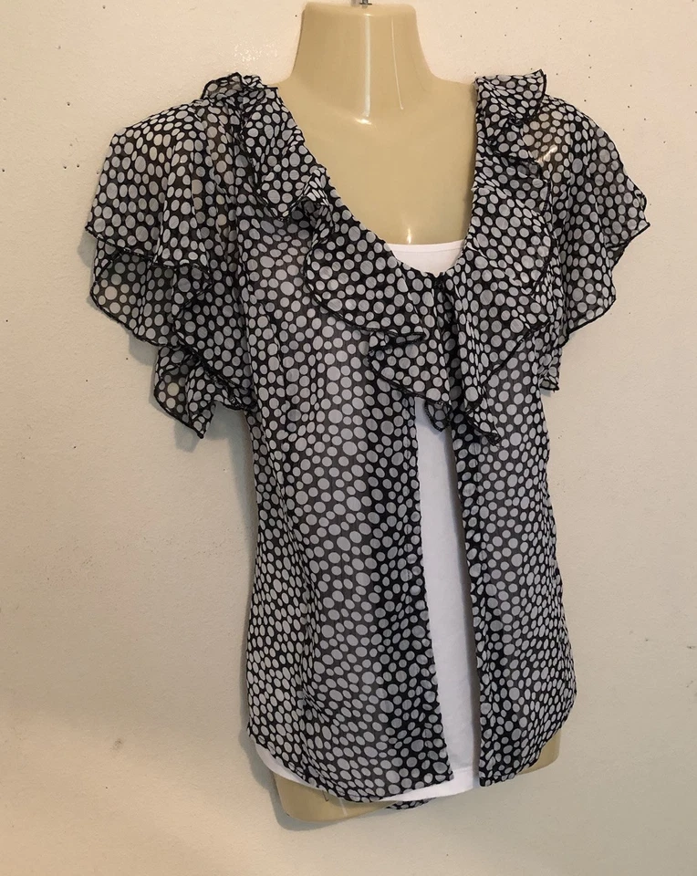 Cardigã jaqueta de chiffon manga curta com babados tamanho grande branco e preto bolinhas - Imagem 2 de 4