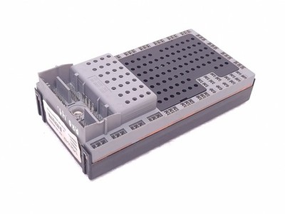Volvo CEM Central Electronic Control Module FRONT S80 S60 XC70 8645541 2000