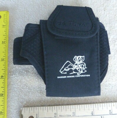 de Tora by Assurance Black canvas Waist Pouch Wallet w/ 12'' strap & hook loop 