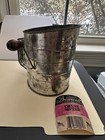 Vintage Sifter Bromwell's 3 Cup Measuring with Wooden Knob Crank With Label — photo 4