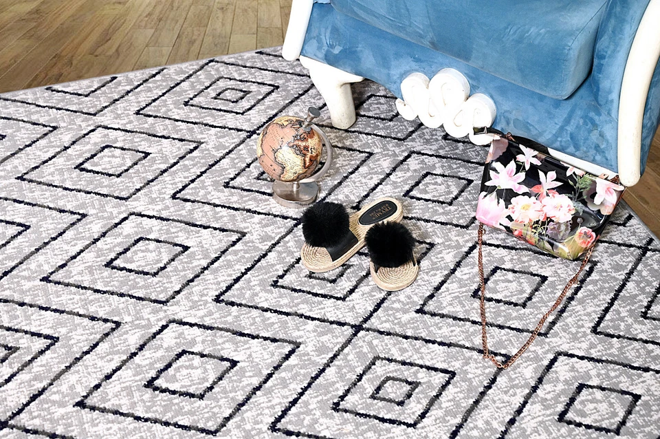 Diamond Geometric Runner - 2'x 8', Grey, Moroccan Transitional Area Rug - 517 - Image 2 of 4