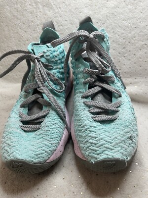 lebron james water shoes