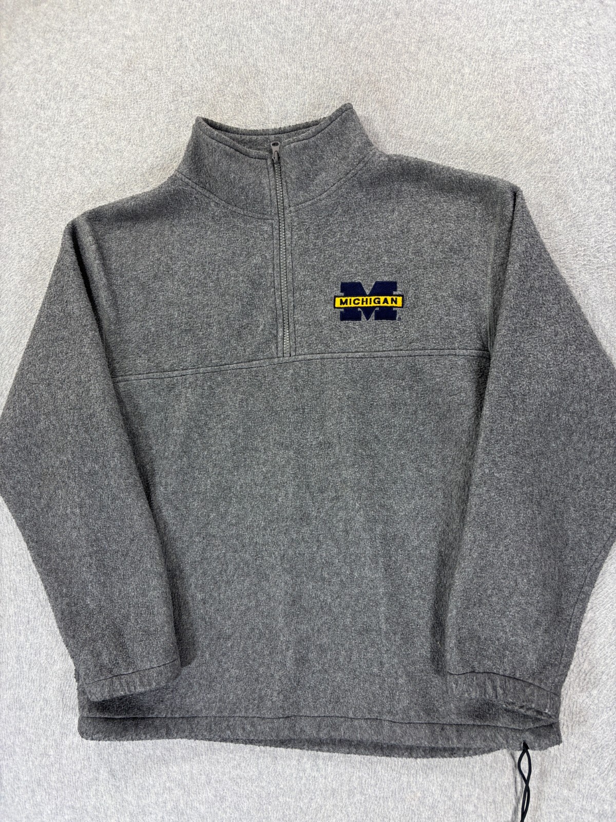 Michigan Wolverines BIG BLUE 1/4 Zip Campus Pullover (Men's Medium) Gray