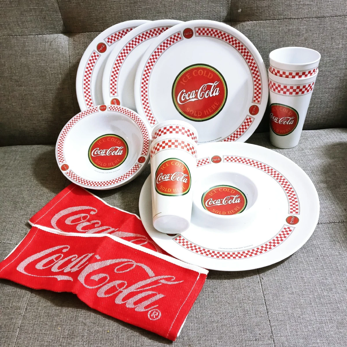 Gibson coca 2025 cola plates
