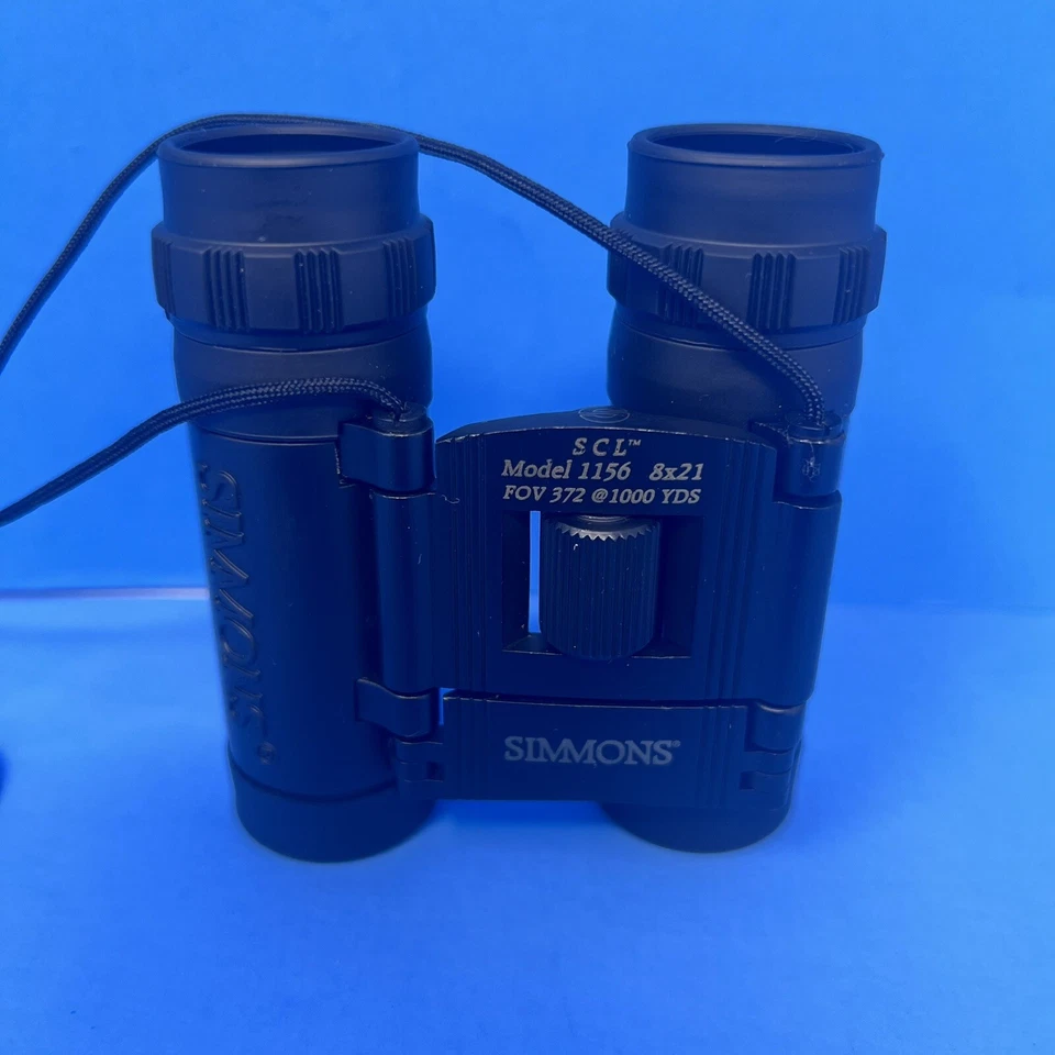 Simmons Compact Binoculars SCL Model 1156 8x21 Field of View 372 FT- 1,500 yards - Image 4 of 4