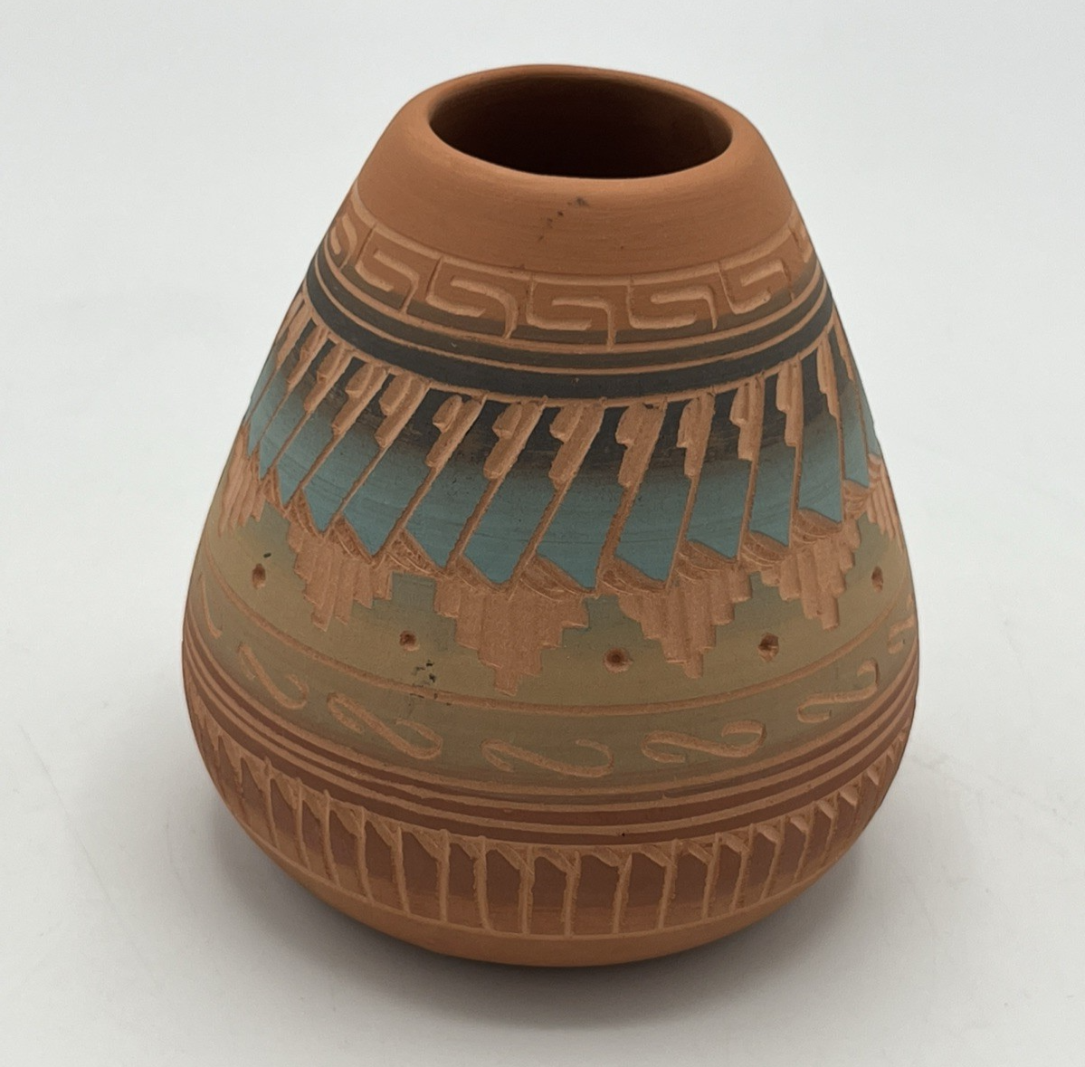 Navajo Etched Terra Cotta Clay Southwest Pottery Vase Signed