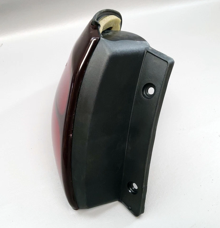 New Genuine Ford YF1Z-13405-AB Driver Side Tail Light 98-07 Taurus Sable Wagon - Изображение 3 из 4