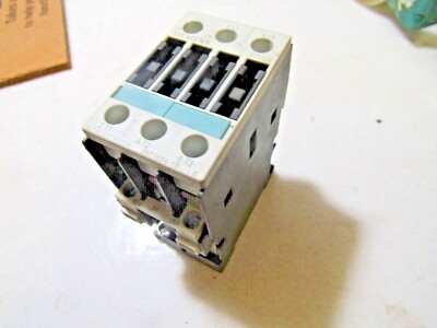   SIEMENS CONTACTOR 3RT1024-1B 600V 35 AMP 10 HP 3Ø COIL 24VDC
