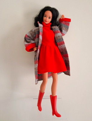 Schönes Vintage Winter Outfit für Barbie und andere Fashion Dolls - KEINE PUPPE